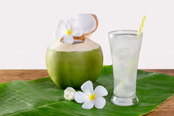 सुबह खाली पेट नारियल पानी पीने के फायदे (Morning Empty Stomach Nariyal Pani Ke Fayde)
