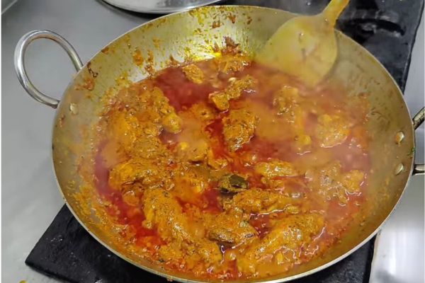 Simple Chicken Recipe in Hindi